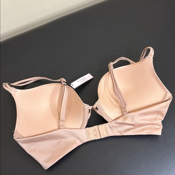 Victoria’s Secret Very Sexy Push-Up Nude Bra in Size 32D - Picture 5 of 5